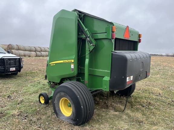 Image of John Deere 560M equipment image 3