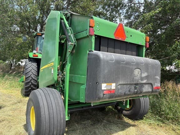 Image of John Deere 560M equipment image 4