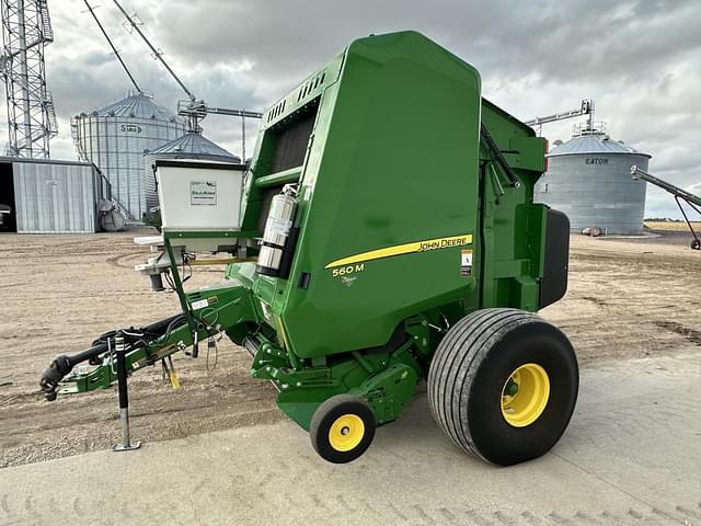 Image of John Deere 560M equipment image 3