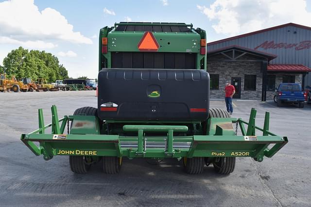 Image of John Deere 560M equipment image 4