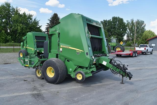 Image of John Deere 560M equipment image 1