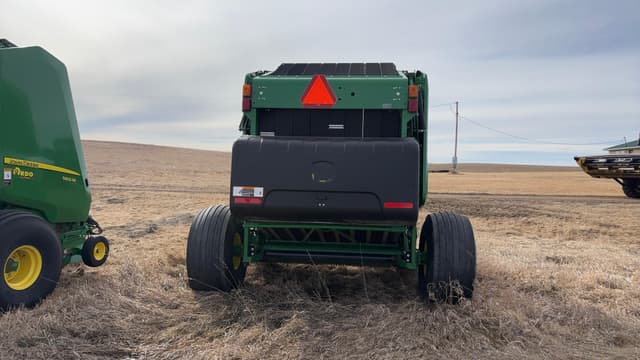 Image of John Deere 560M equipment image 4