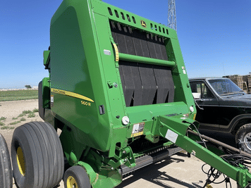Main image John Deere 560R