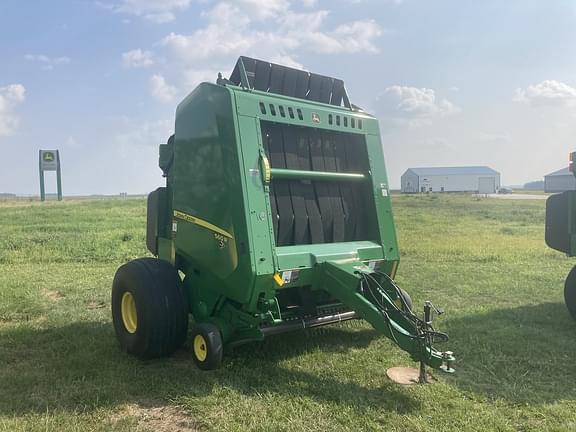 Image of John Deere 560R equipment image 1