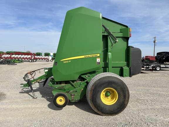 Image of John Deere 560R equipment image 1