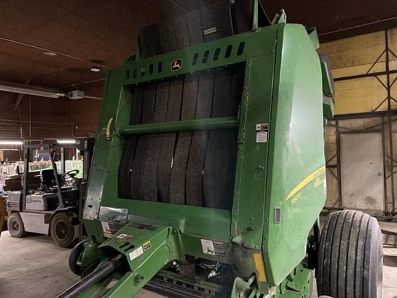 Image of John Deere 560R equipment image 1