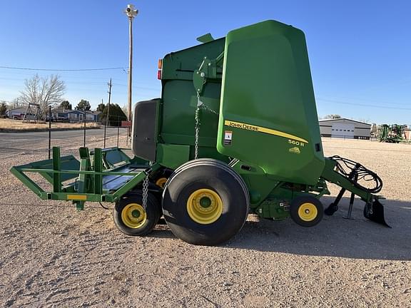 Image of John Deere 560R equipment image 4