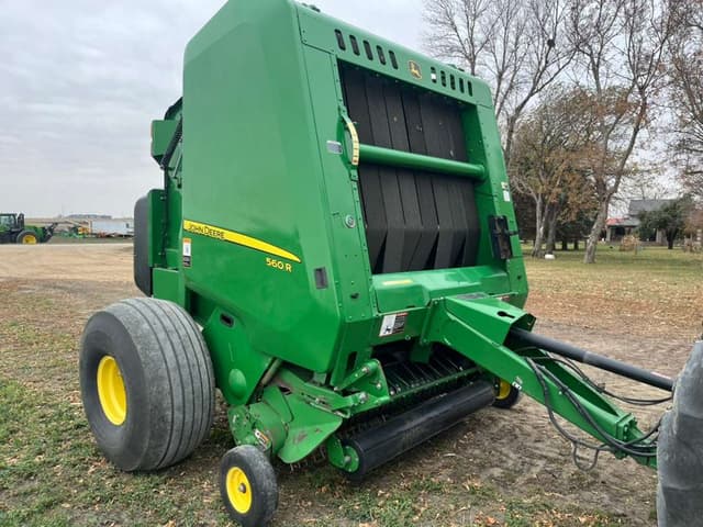 Image of John Deere 560R equipment image 4