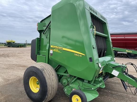 Image of John Deere 560R equipment image 2