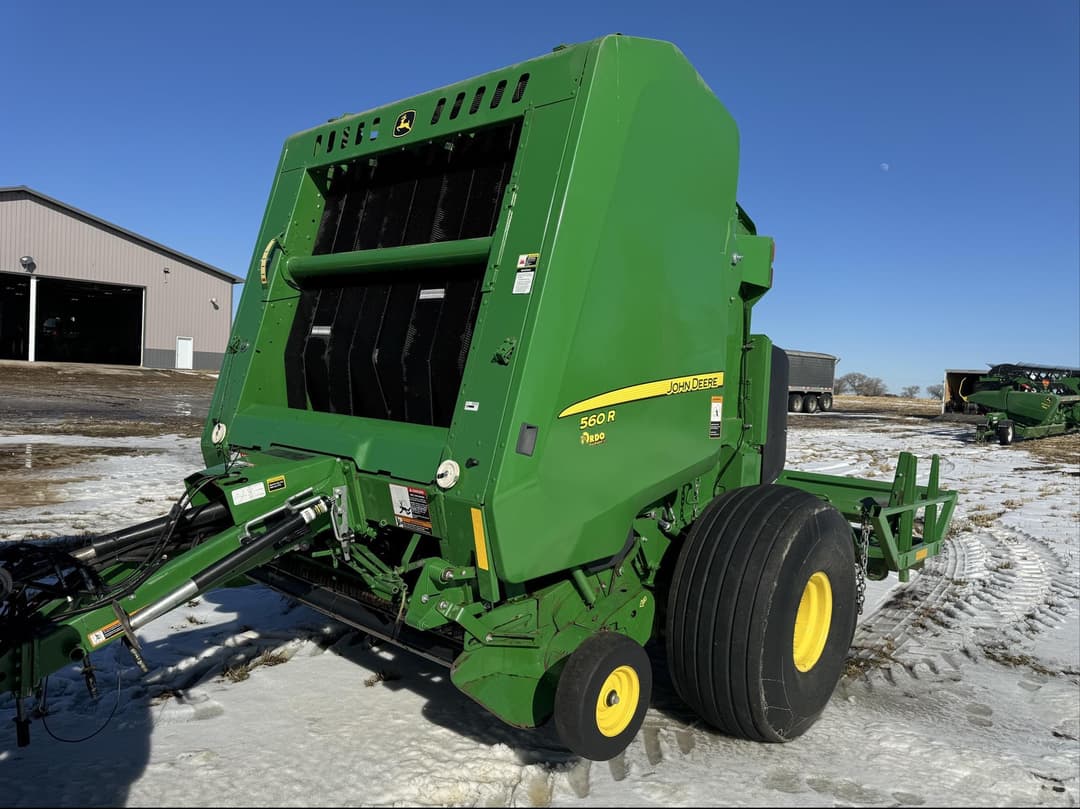 Image of John Deere 560R Primary image