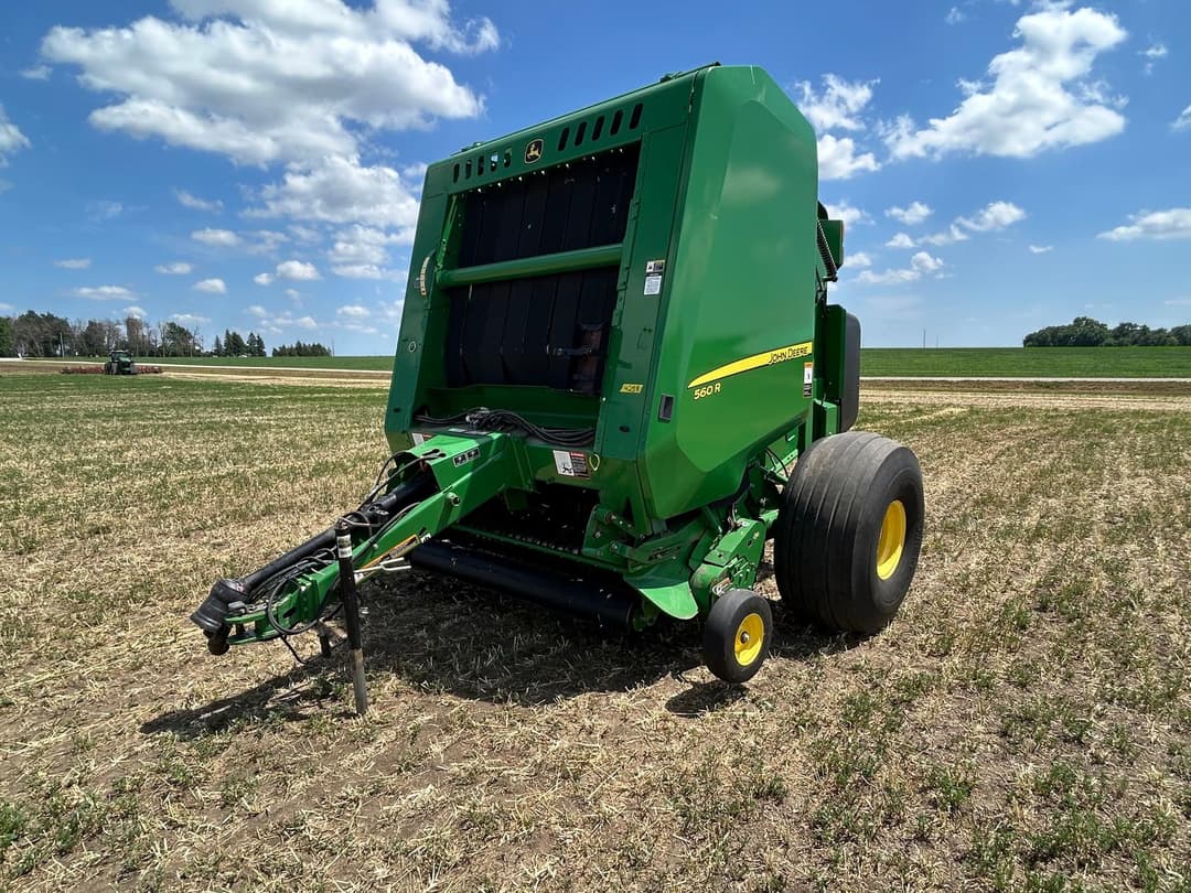 Image of John Deere 560R Primary image