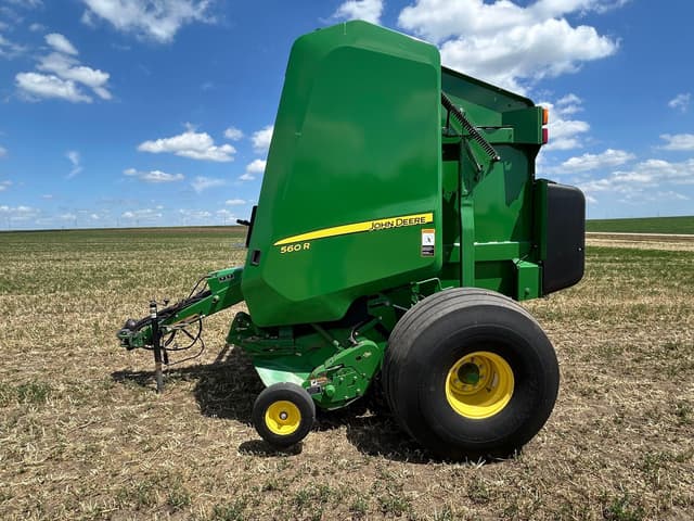 Image of John Deere 560R equipment image 2