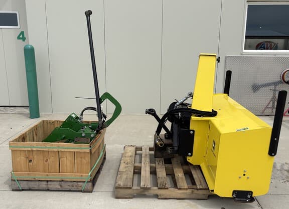 Image of John Deere 59" Snow Blower equipment image 3