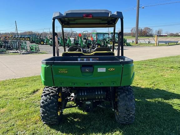 Image of John Deere XUV 590M equipment image 4