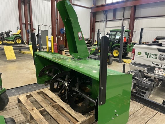 2018 John Deere 60HD Snowblower Equipment Image0