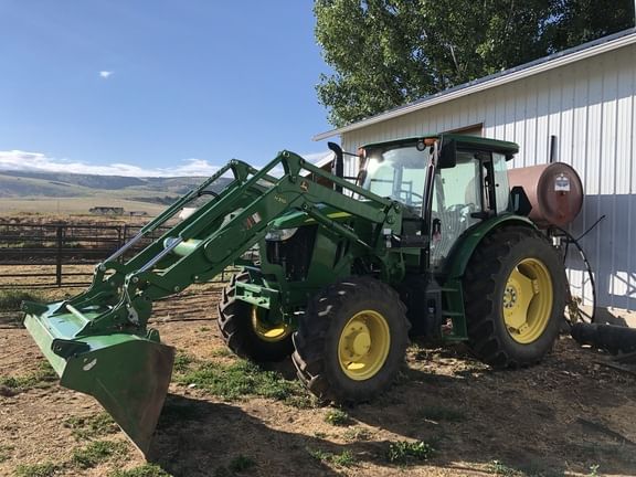 Main image John Deere 6105E