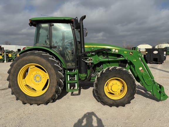 Image of John Deere 6105E equipment image 2