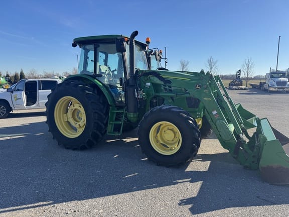 2018 John Deere 6105E Equipment Image0