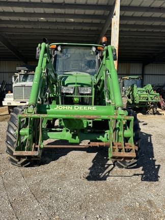 Image of John Deere 6105E equipment image 3