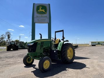 Main image John Deere 6105E