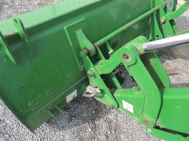 Image of John Deere 6110M equipment image 4