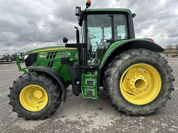 Image of John Deere 6110M equipment image 1