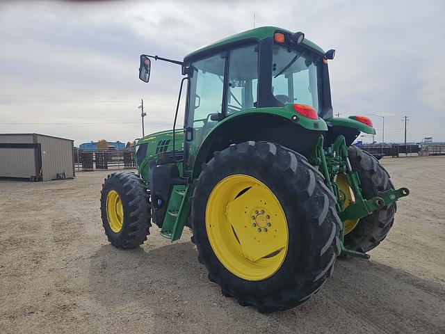 Image of John Deere 6110M equipment image 4