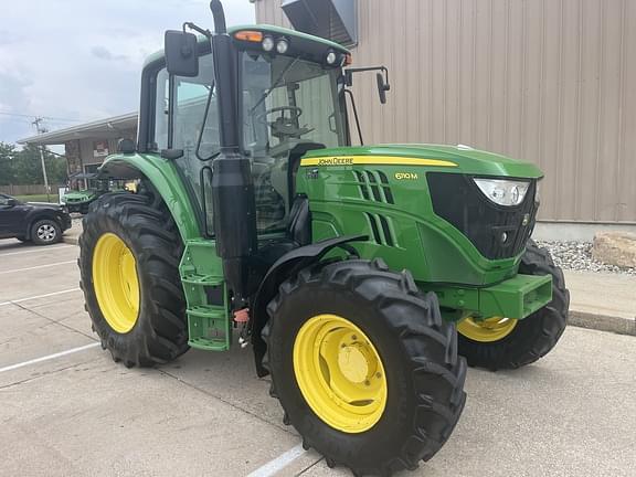 Image of John Deere 6110M equipment image 2