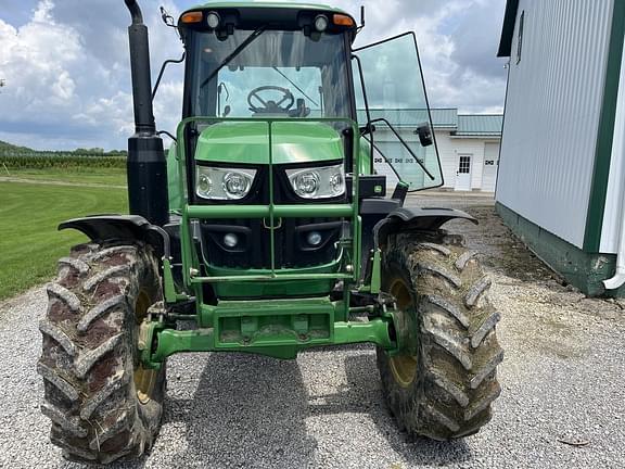 Image of John Deere 6110M equipment image 1