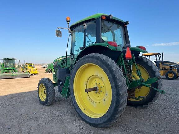 Image of John Deere 6110M equipment image 2