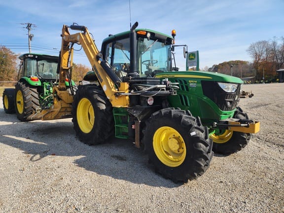 2018 John Deere 6110M Equipment Image0