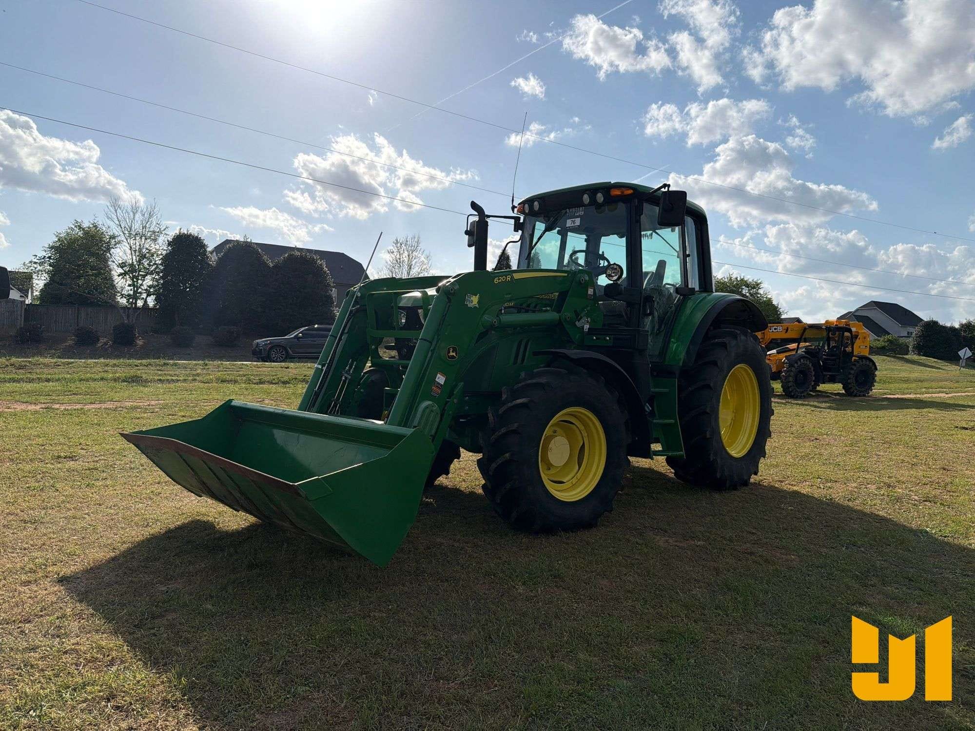 2018 John Deere 6110M Equipment Image0
