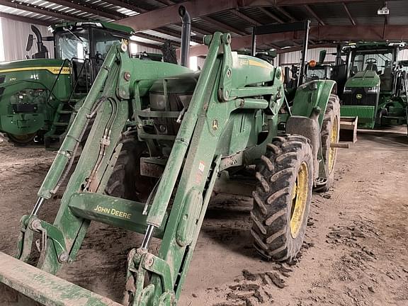 Image of John Deere 6110M equipment image 2