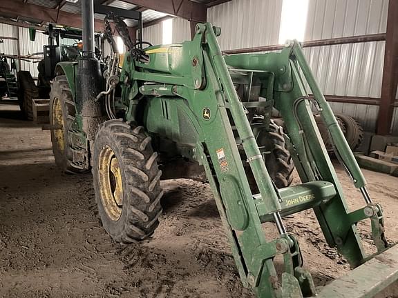 Image of John Deere 6110M equipment image 4