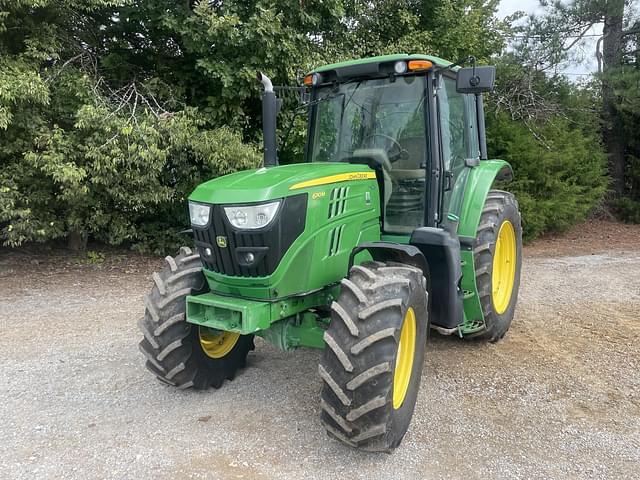 Image of John Deere 6110M equipment image 1