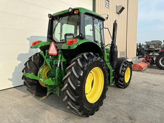 Image of John Deere 6110M equipment image 2