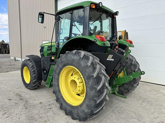 Image of John Deere 6110M equipment image 2