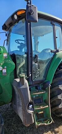 Image of John Deere 6110M equipment image 4