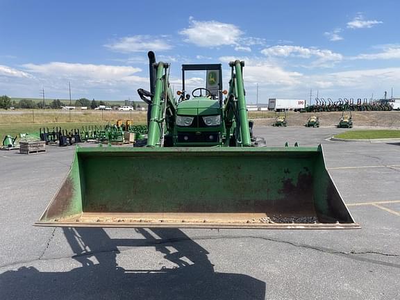 Image of John Deere 6110M equipment image 4