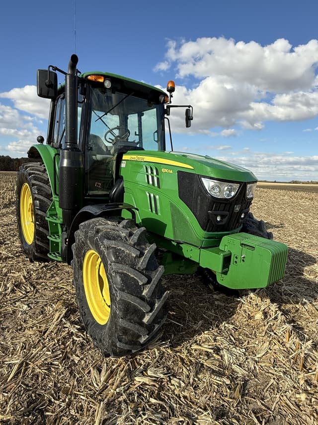 Image of John Deere 6110M equipment image 2