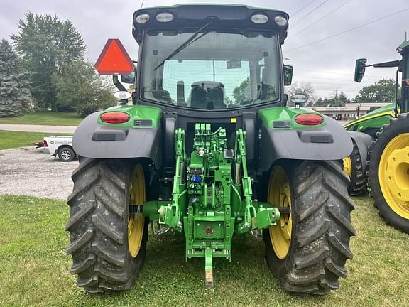 Image of John Deere 6110R equipment image 2