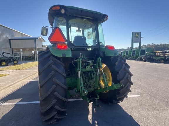 Image of John Deere 6120E equipment image 3