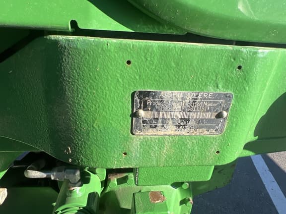 Image of John Deere 6120E equipment image 4