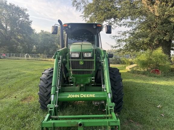Image of John Deere 6120E equipment image 2