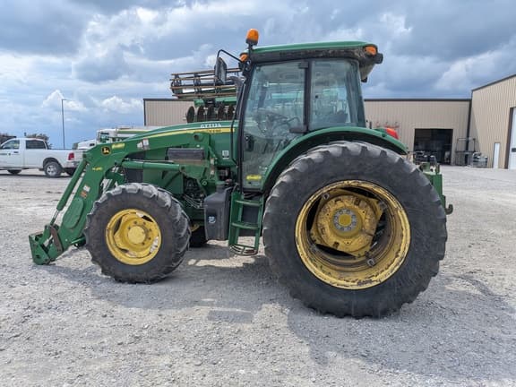 Image of John Deere 6120E equipment image 2