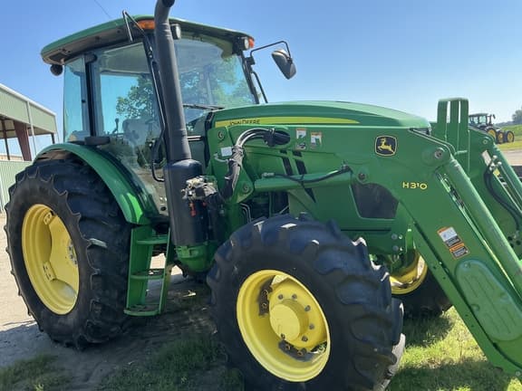 Image of John Deere 6120E equipment image 2