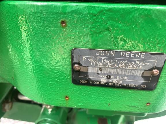 Image of John Deere 6120E equipment image 3
