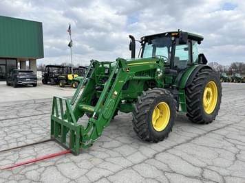 Main image John Deere 6120E