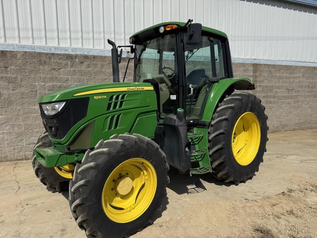 Image of John Deere 6120M equipment image 2