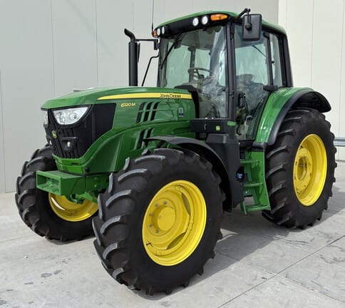 2018 John Deere 6120M Equipment Image0